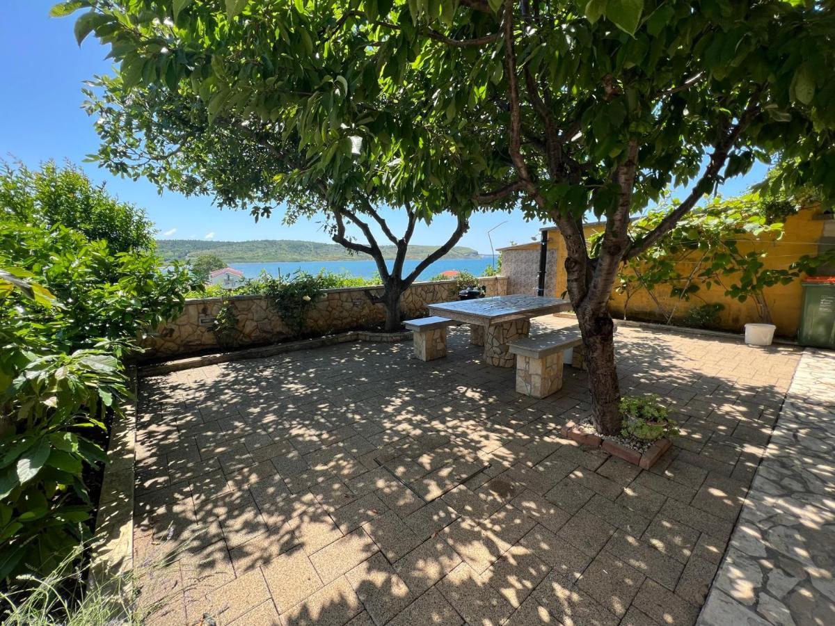 Casa Mare Rtina Garten Zwei Baeder Eg Exterior photo